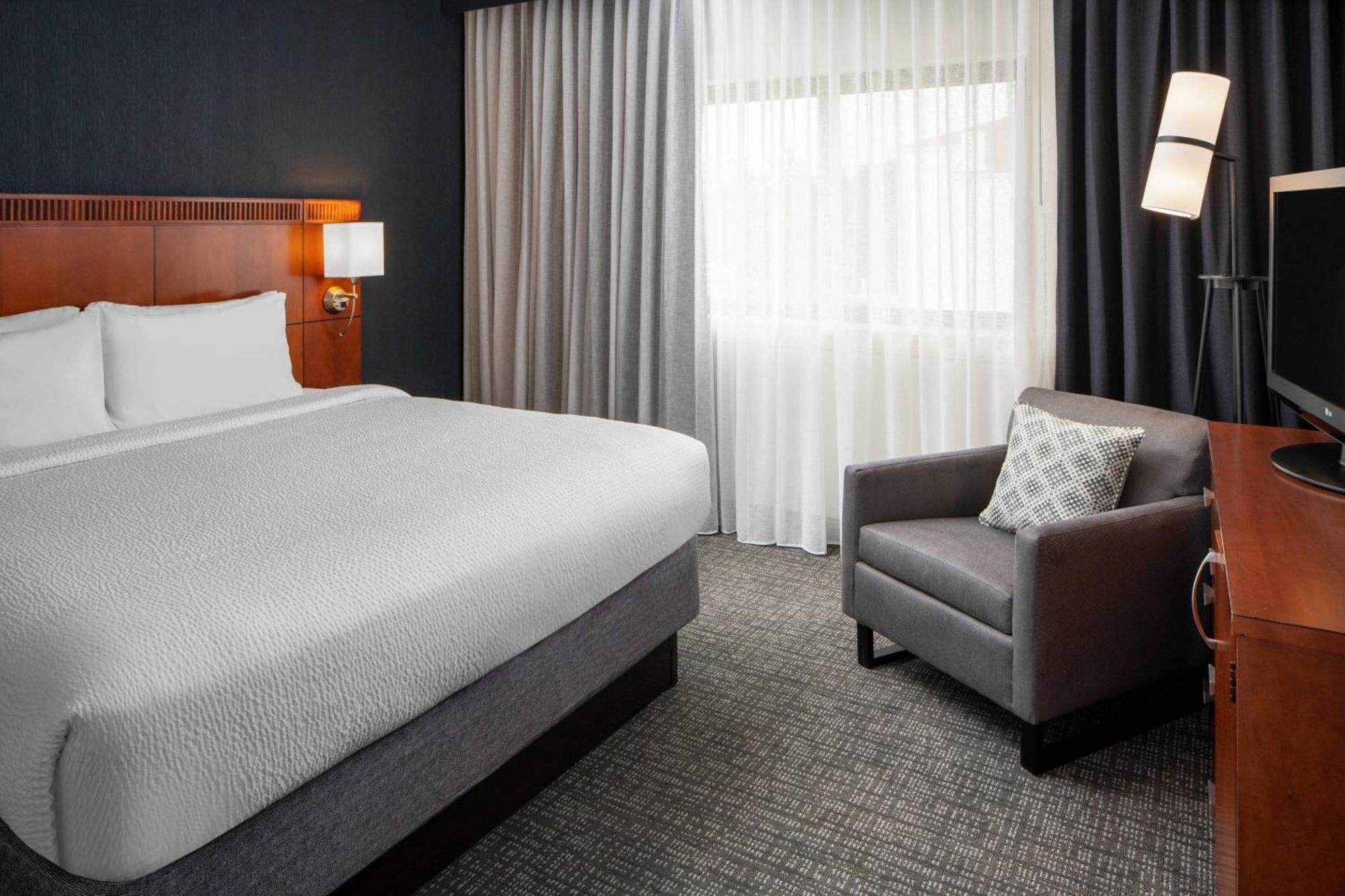 Courtyard By Marriott Dulles Airport Herndon/Reston Dış mekan fotoğraf