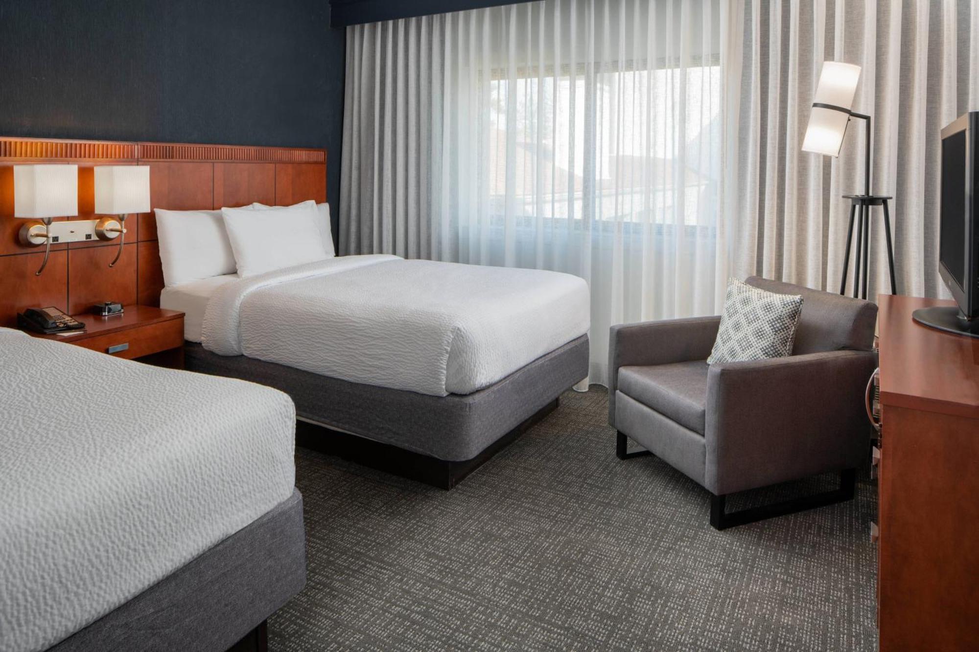 Courtyard By Marriott Dulles Airport Herndon/Reston Dış mekan fotoğraf