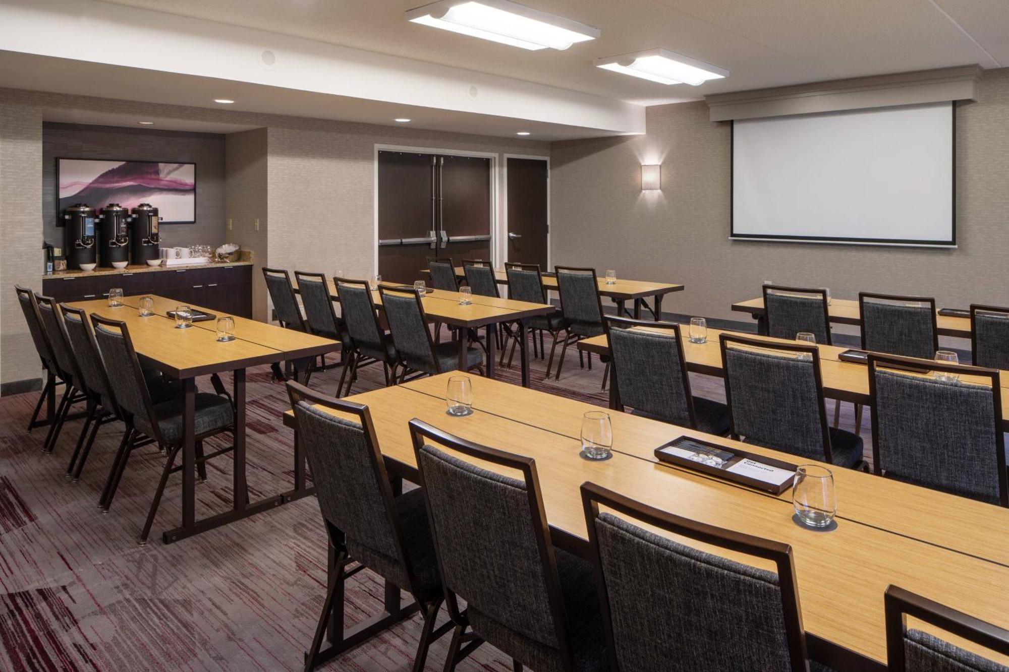 Courtyard By Marriott Dulles Airport Herndon/Reston Dış mekan fotoğraf